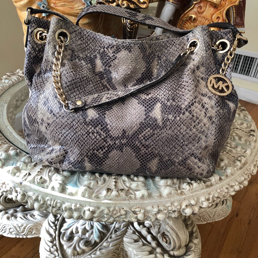 Micheal Kors Handbag